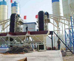 混凝土配料厂喂料