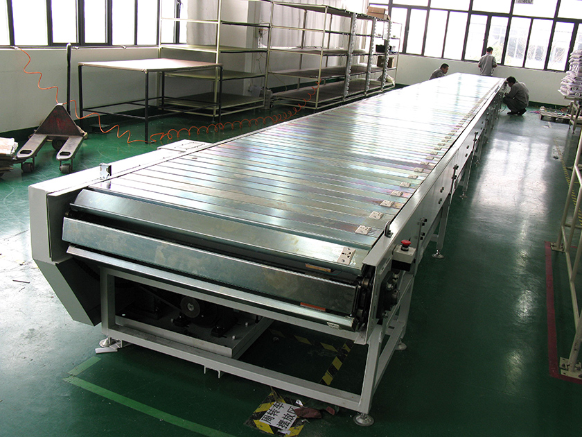 金属链板输送机图片